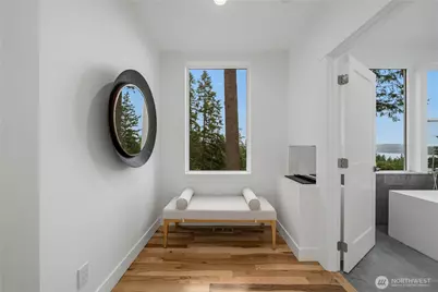 21037 NE 15th Street, Sammamish, WA 98074 - Photo 21