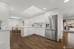 1740 NE 103rd St, Seattle, WA 98125 - Photo 11