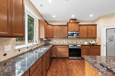 1440 Farina Loop SE, Olympia, WA 98513 - Photo 11