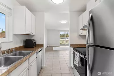 1113 SE 6th Avenue, Oak Harbor, WA 98277 - Photo 9