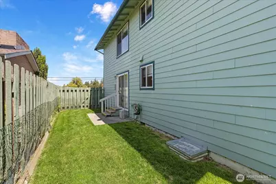 1113 SE 6th Avenue, Oak Harbor, WA 98277 - Photo 23