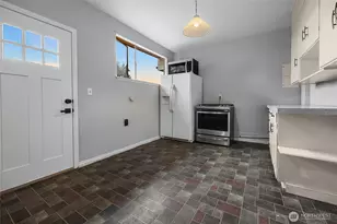 18230 88th Ave W, Edmonds, WA 98026 - Photo 25