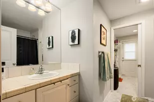 14211 SE 162nd Pl, Renton, WA 98058 - Photo 15