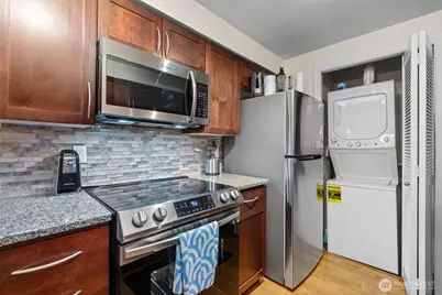 3045 20th Avenue W #209, Seattle, WA 98199 - Photo 13