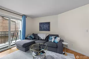 3045 20th Ave W, Seattle, WA 98199 - Photo 3