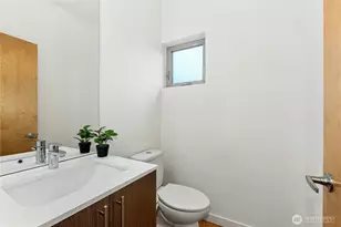 2114 E James St, Seattle, WA 98122 - Photo 15