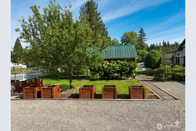 260 Lincoln Avenue E, Tenino, WA 98589 - Photo 9