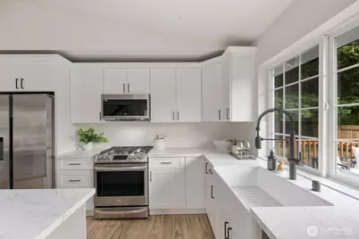 6923 35th Street W, University Place, WA 98466 - Photo 21