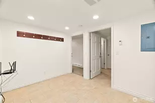 4015 NE 70th St, Seattle, WA 98115 - Photo 27