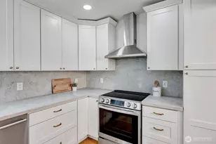 3437 38th Ave SW, Seattle, WA 98126 - Photo 13