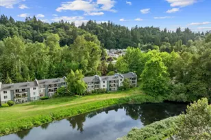 10822 E Riverside Dr, Bothell, WA 98011 - Photo 31