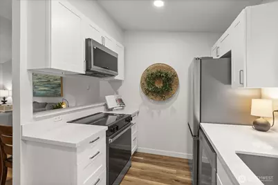 10822 E Riverside Drive #A303, Bothell, WA 98011 - Photo 11