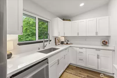 10822 E Riverside Drive #A303, Bothell, WA 98011 - Photo 9
