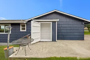 1910 22nd St, Anacortes, WA 98221 - Photo 25