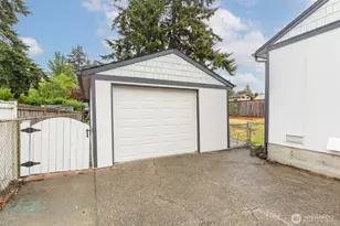 1420 S 129th St, Burien, WA 98168 - Photo 21