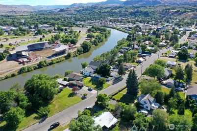 534 Dewberry Avenue E, Omak, WA 98841 - Photo 1