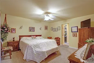 237 Heather Dr, Camano Island, WA 98282 - Photo 25