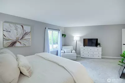 4214 W Lake Sammamish Parkway NE #202, Redmond, WA 98052 - Photo 11