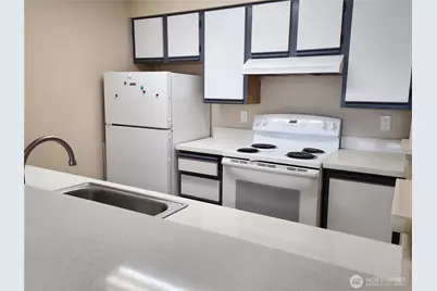 215 100th Street SW #B-204, Everett, WA 98204 - Photo 5