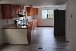 3060 NE McWilliams Rd, Bremerton, WA 98311 - Photo 9