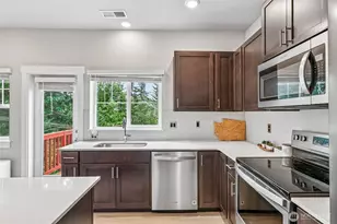 1621 Seattle Hill Rd, Bothell, WA 98012 - Photo 9