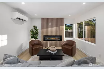 12042 5th Avenue NE, Seattle, WA 98125 - Photo 3