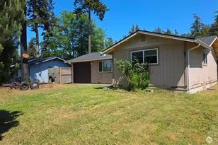 4340 Hamilton Dr, Oak Harbor, WA 98277 - Photo 3