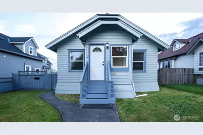 2218 Summit Avenue, Everett, WA 98201 - Photo 3