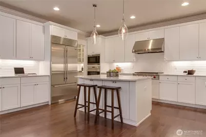 1914 108th Avenue SE, Bellevue, WA 98004 - Photo 5