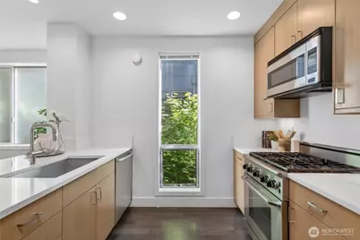 311 14th Avenue E #A, Seattle, WA 98112 - Photo 9