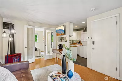 3624 Whitman Avenue N #1, Seattle, WA 98103 - Photo 5
