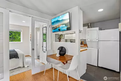 3624 Whitman Avenue N #1, Seattle, WA 98103 - Photo 9