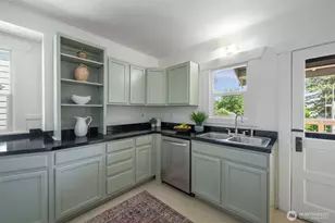 906 19th Ave, Seattle, WA 98122 - Photo 15