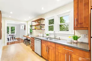 4755 39th Ave S, Seattle, WA 98118 - Photo 9