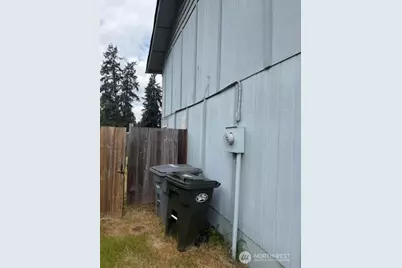 1306 Sherwood Court E, Tacoma, WA 98445 - Photo 5