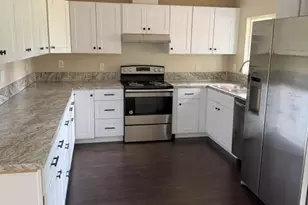 1306 Sherwood Ct E, Tacoma, WA 98445 - Photo 9