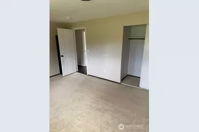 1306 Sherwood Court E, Tacoma, WA 98445 - Photo 11