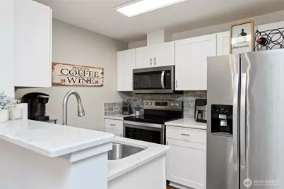 11002 SE Petrovitsky Road #G102, Renton, WA 98055 - Photo 9