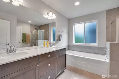 32670 Stuart Avenue SE, Black Diamond, WA 98010 - Photo 29