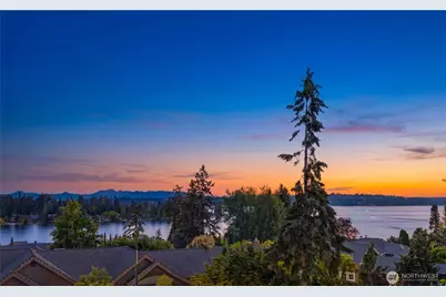 4218 92nd Avenue NE, Yarrow Point, WA 98004 - Photo 1