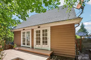3920 Ashworth Ave N, Seattle, WA 98103 - Photo 37