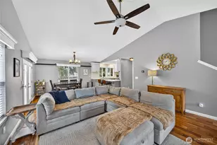 1298 NE Riksen Way, Oak Harbor, WA 98277 - Photo 5