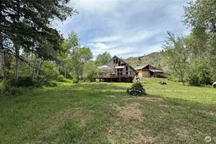 1066A Ellemeham Mountain Rd, Oroville, WA 98844 - Photo 23