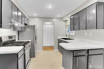 24415 14th Avenue S, Des Moines, WA 98198 - Photo 19