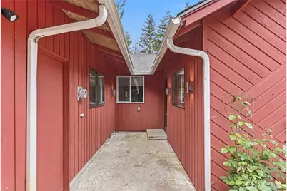 8221 308th Avenue SE, Issaquah, WA 98027 - Photo 7