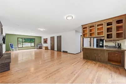 8221 308th Avenue SE, Issaquah, WA 98027 - Photo 13