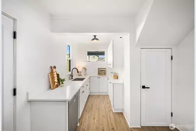 3443 21st Avenue W, Seattle, WA 98199 - Photo 19