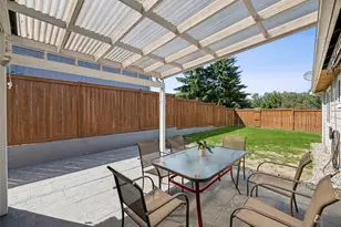 12117 179th Ave SE, Renton, WA 98059 - Photo 23
