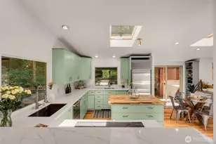 4000 SW Myrtle St, Seattle, WA 98136 - Photo 7