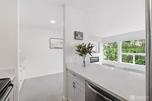 6201 Lake Washington Blvd NE, Kirkland, WA 98033 - Photo 15